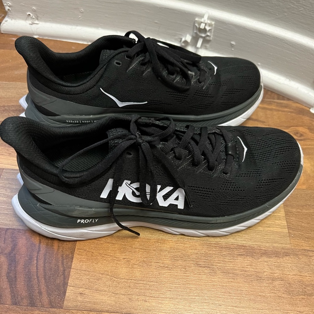 Hoka Mach 4
